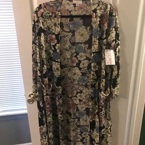 NWT LULAROE SARAH, Small